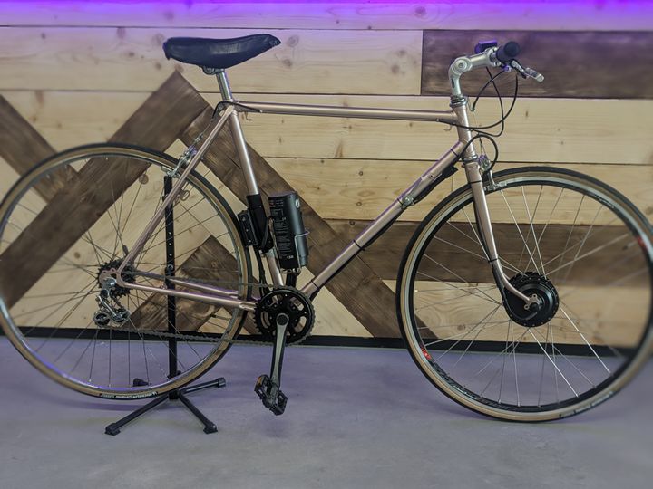 Vélo cargo électrique